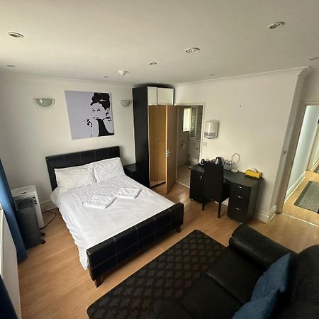 3 Luxury En-Suite Bedrooms Cardiff Exterior photo