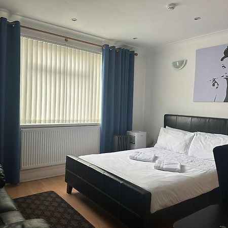 3 Luxury En-Suite Bedrooms Cardiff Exterior photo