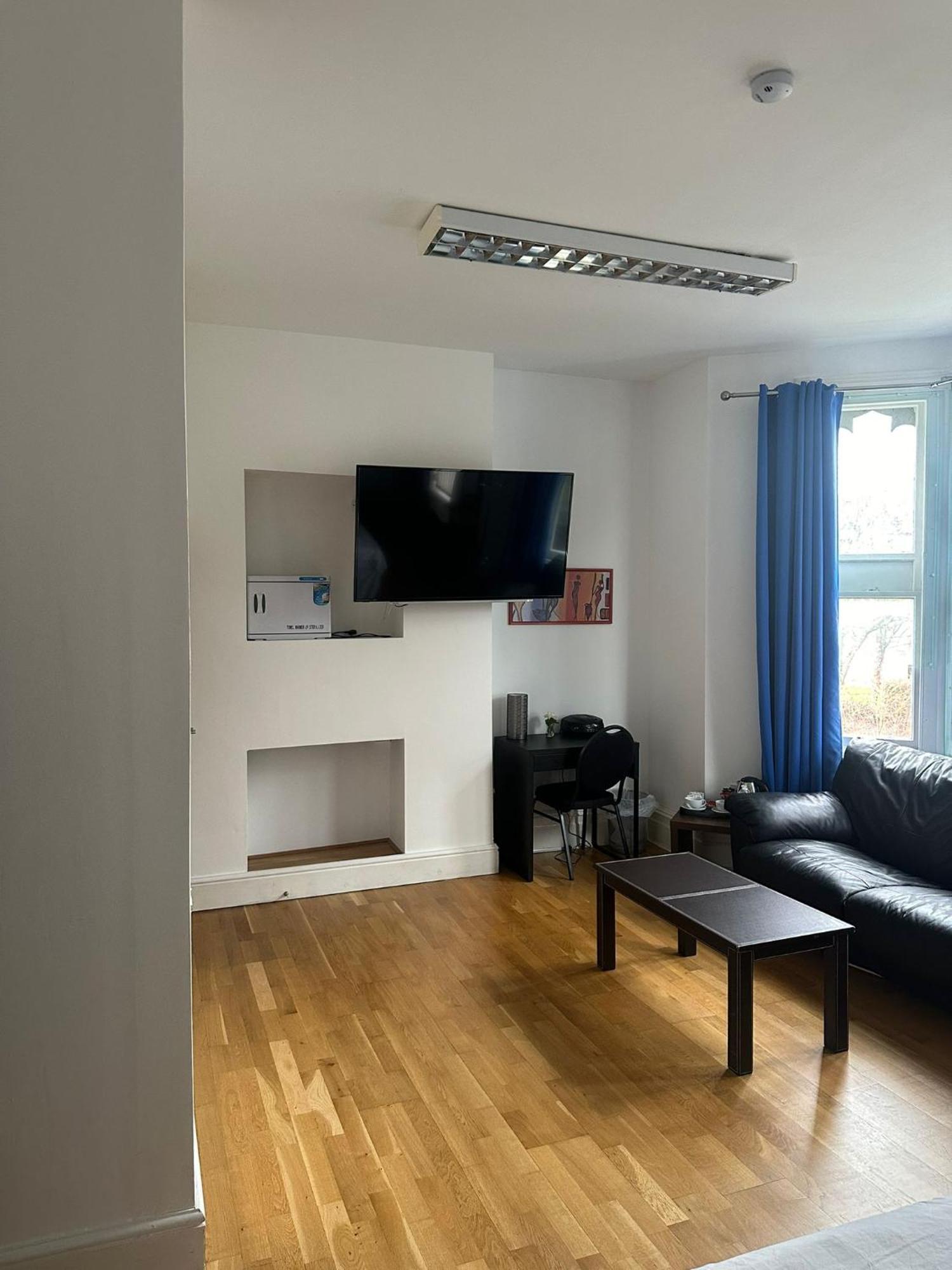 3 Luxury En-Suite Bedrooms Cardiff Exterior photo