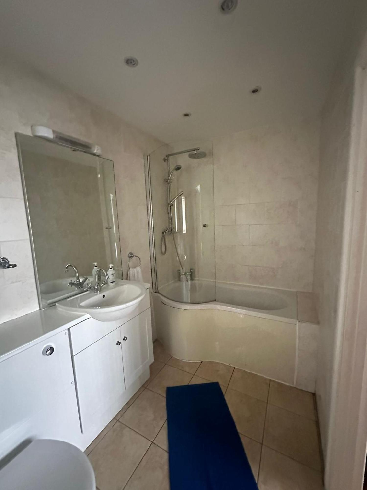 3 Luxury En-Suite Bedrooms Cardiff Exterior photo
